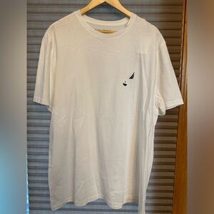 Nautica Men's Short Sleeve Solid white Crew Neck T-Shirt